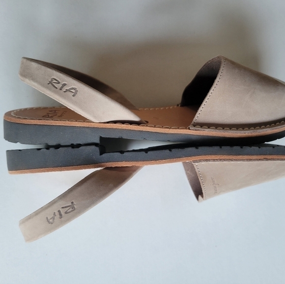 Ria monarca leather slingback sandals, size 40/us 9.5. - Picture 3 of 9